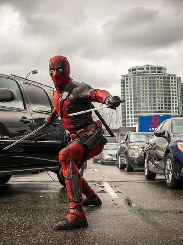 Foto Deadpool terbaru. Screenrant