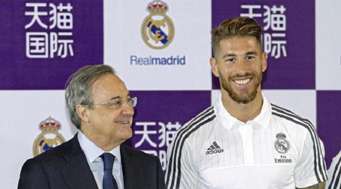 Sergio Ramos memilih memperpanjang kontrak bersama Real Madrid ketimbang gabung MU