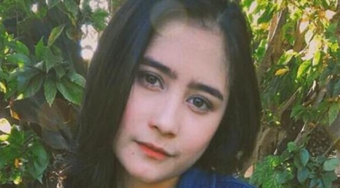 Wajah tegar Prilly Latuconsina saat hadapi isu miring (via Instagram.com/Prilly Latuconsina