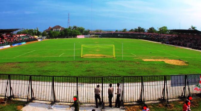 Stadion Ahmad Yani di Sumenep, Madura. (korankabar)