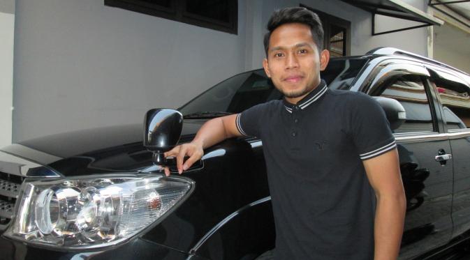 Andik Vermansah menyebut kunci kesuksesan ia di Selangor FA dukungan kedua orang tuannya. (Bola.com/Zaidan Nazarul)