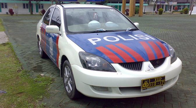Mobil Polisi Indonesia | Via: kaskus.co.id