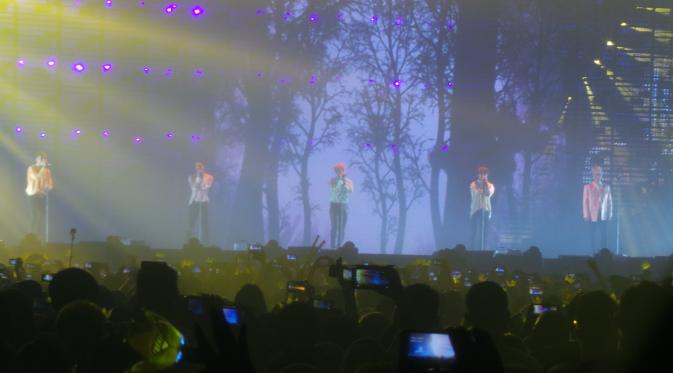 Personel Big Bang berhasil tebar pesona dengan konsernya yang berlangsung di Indonesia. Seperti apa ceritanya?