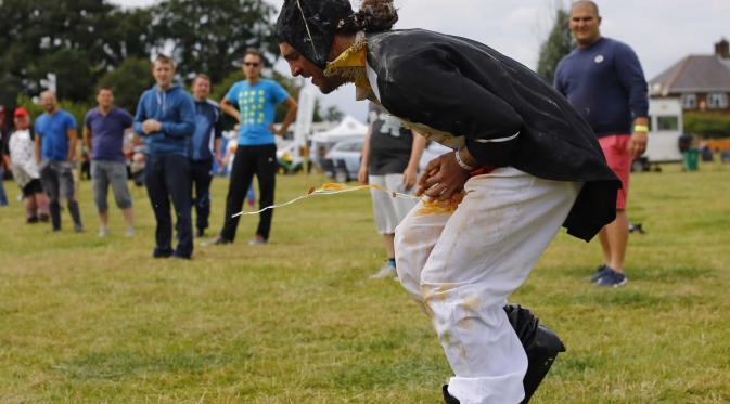 World Egg Throwing Championship 2015 (Business Insider)