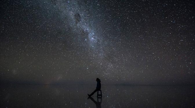 Pengalaman berjalan di atas air saat liburan ke Bolivia