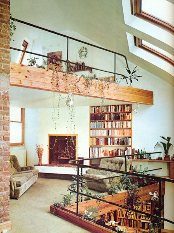 Tanaman jadi interior di rumah tahun 70-an. | via: apartmenttherapy.com