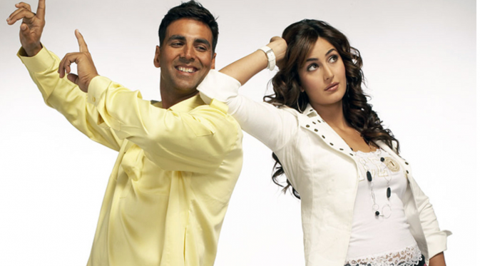 Katrina Kaif dan Akshay Kumar saat bermain dalam film Namastey London pada 2007 silam.