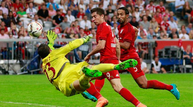 Audi Cup 2015: Bayern Muenchen vs AC Milan (Reuters / Jason Cairnduff)