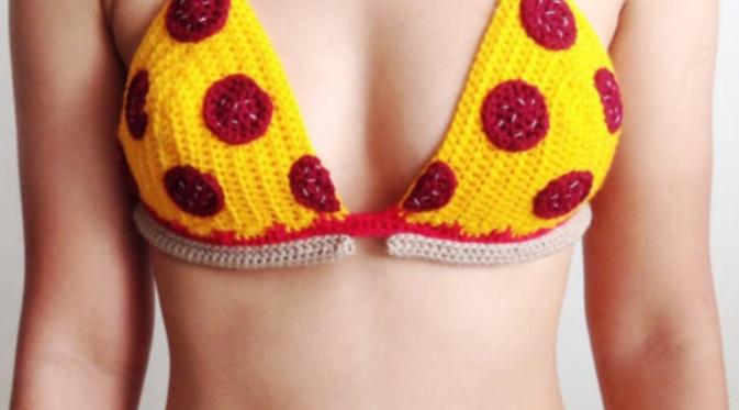 Bra pizza (Via: etsy.com)