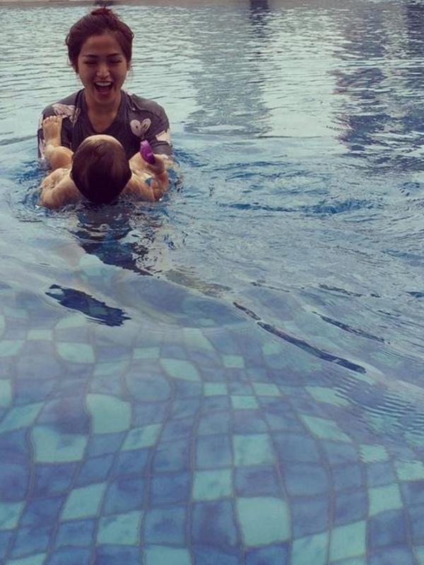 Jessica Iskandar dan anaknya, El Barack Alexander (Instagram)