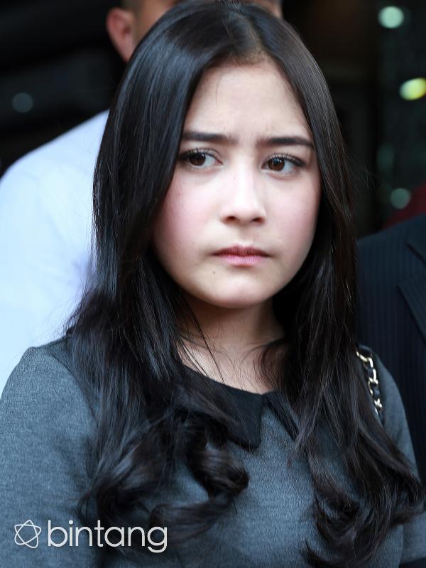  Prilly berharap, kalau pelaku yang tidak bertanggung jawab bisa jera akan tindakan yang ia lakukan selama ini. (Wimbarsana/Bintang.com)