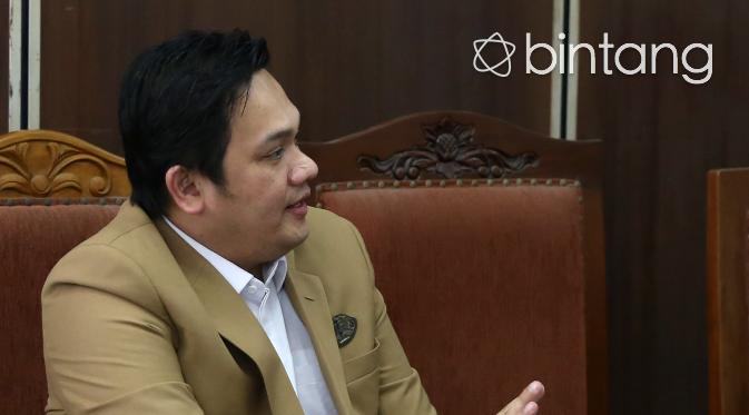 Farhat Abbas mengajukan praperadilan atas penetapan dirinya sebagai tersangka dalam kasus pencemaran nama baik atas Ahmad Dhani. (Galih W. Satria/Bintang.com)