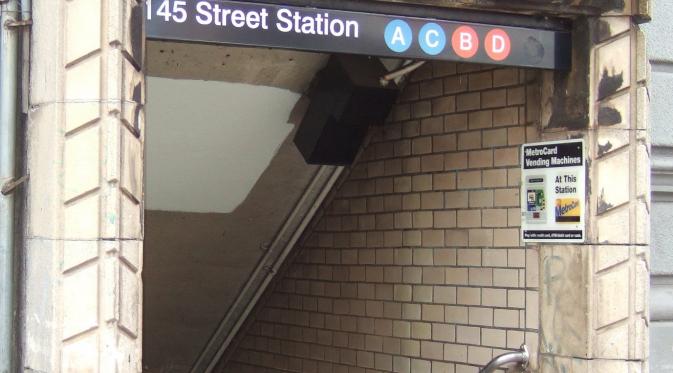 Stasiun kereta bawah tanah di Jalan 145 di New York.