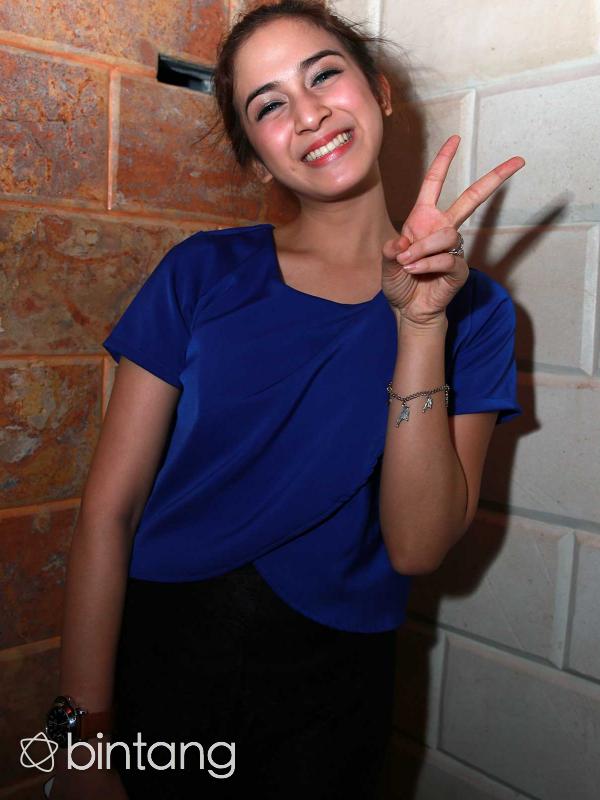 Nina Zatulini saat syukuran rating 1 sinetron Pangeran (Deki Prayoga/bintang.com)
