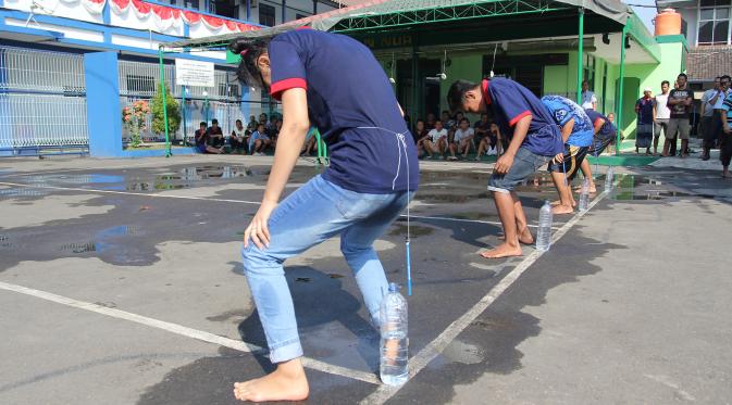 Kegembiraan warga binaan Rutan Kelas 1A Surakarta merayakan Hari Kemenangan RI. (Liputan6.com/Reza Kuncoro)