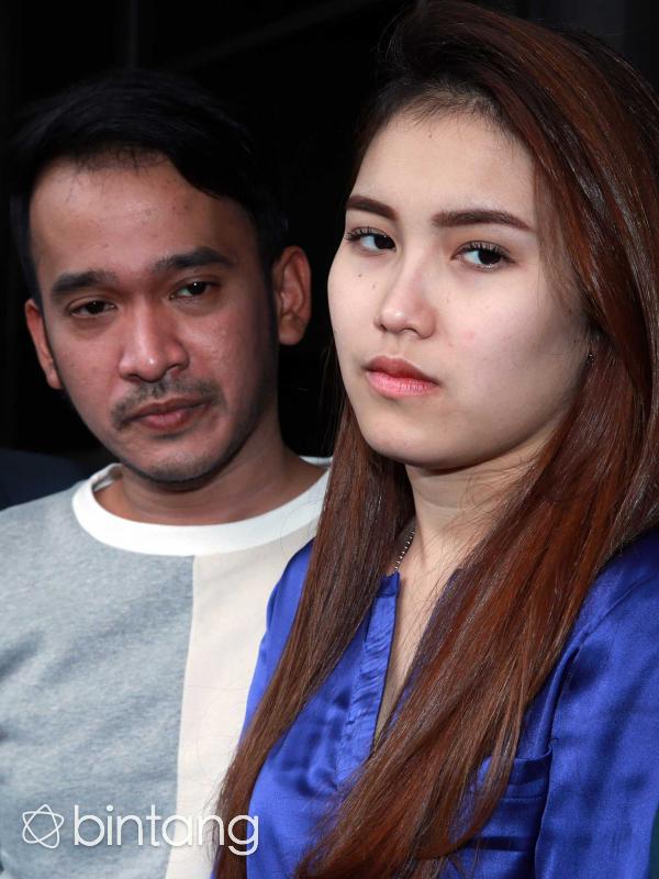 'Gerah' dengan perilaku 'haters', Ayu Ting Ting melaporkannya ke Polda Metro Jaya, Jakarta Selatan, Jumat (14/8/2015). (Deki Prayoga/Bintang.com)