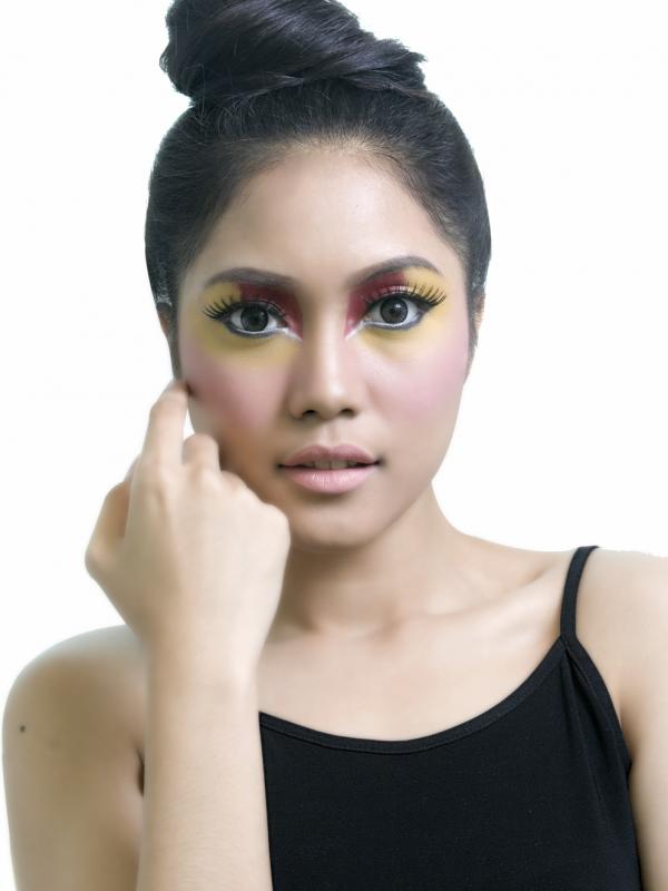 Pemotretan Beauty: Ekspresif dan Berani Ambil Risiko