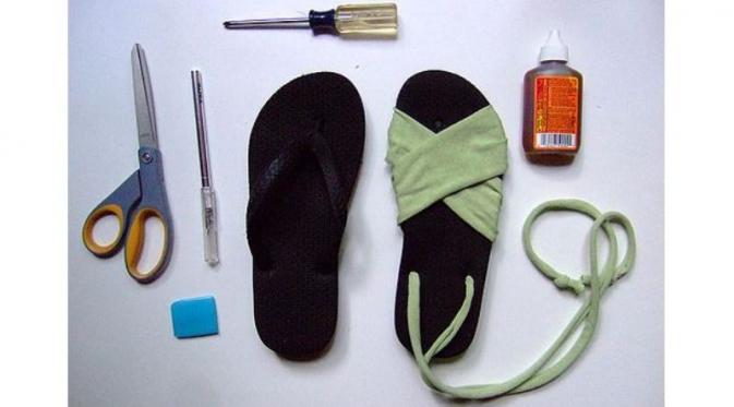 Membuat sandal santai | Via: annekata.com
