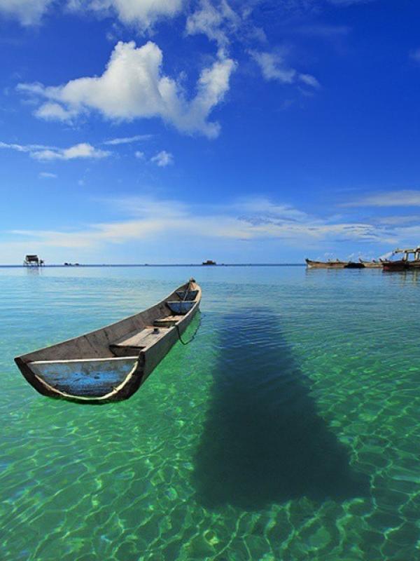 Pulau Bintan, Riau. | via: wowshack.com