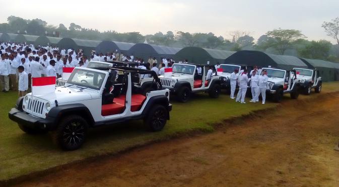 Suasana jelang upacara kemerdekaan Indonesia yang digelar Ketua Umum Partai Gerindra Prabowo Subianto bersama ribuan kader Partai Gerindra. (Putu Merta/Liputan6.com)