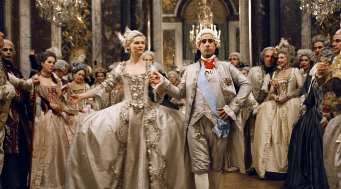 Marie Antoinette (2006) | Via: fanpop.com