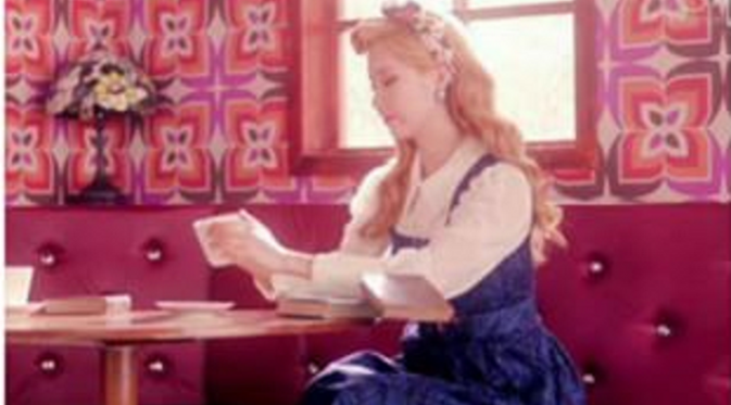 Seohyun, maknae di Girls Generation dalam videoklip Lion Heart.