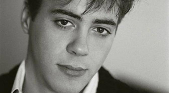 Robert Downey Jr. | via: stickyday.com