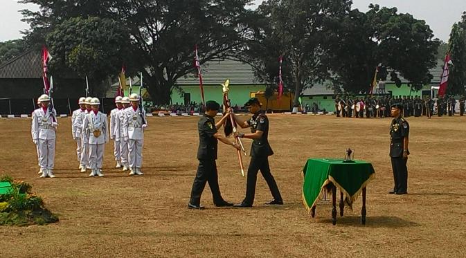 Mayor Inf Agus Harimurti serah terima jabatan Komandan Batalyon Infanteri Mekanis 203/Jaya Sakti. (Liputan6.com/Ahmad Romadoni)