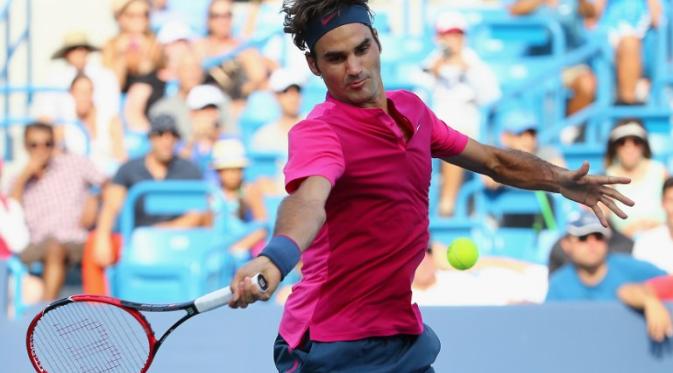 Petenis Swiss Roger Federer bertemu Novak Djokovic di final Cincinnati Masters. (Maddie Meyer / GETTY IMAGES NORTH AMERICA / AFP)