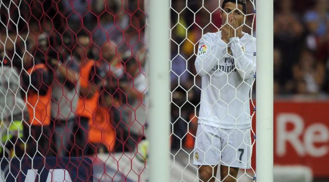 Cristiano Ronaldo gagal mencetak gol saat Real Madrid ditahan imbang 0-0 Sporting Gijon di pekan perdana La Liga Spanyol. (Reuters)