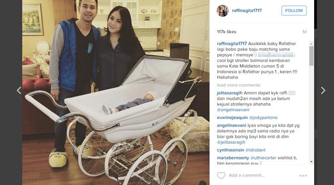 Raffi Ahmad memperlihatkan kereta dorong anak pertamanya. (foto: instagram.com/raffinagita1717)