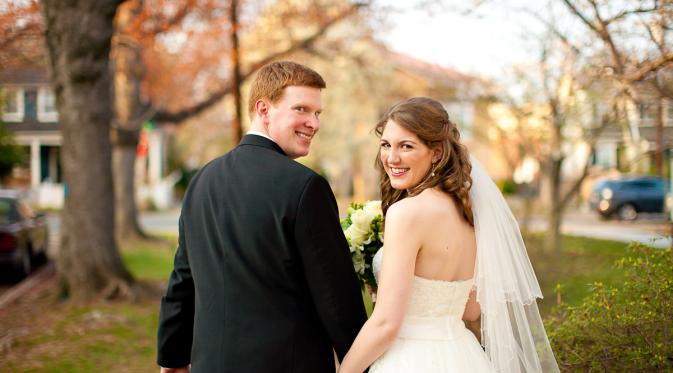 Miliki 9 Sifat Istri Agar Mendatangkan Kebaikan Bagi Suami | via: showitfast.com