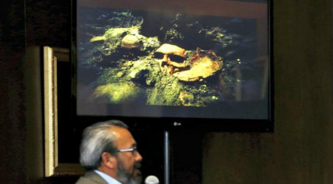 Arkeolog Raul Barrera mengatakan ada 35 tengkorak kepala yang bisa dilihat, tapi diperkirakan jumlah sebenarnya lebih banyak.