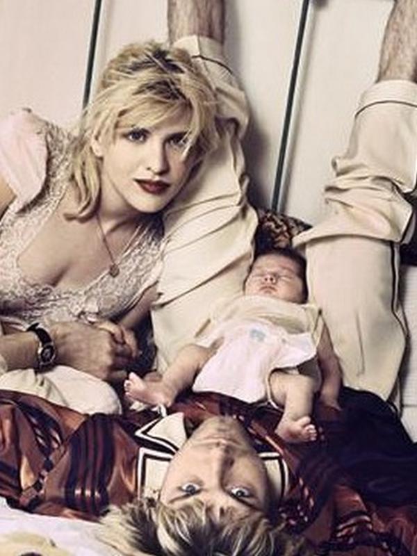 Courtney Love membagikan kenangannya bersama Kurt Cobain dan Frances Bean Cobain. (foto: huffingtonpost)
