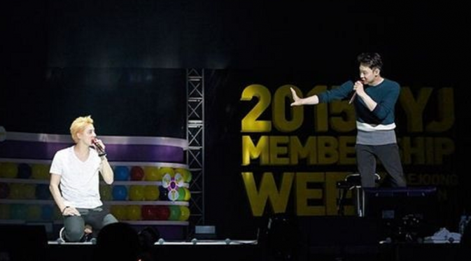 Lewat acara Membership Week, Yoochun dan Junsu mengakrabkan diri dengan penggemar di Seoul, Korea Selatan, Selasa (25/8/2015) [The Korea Herald]