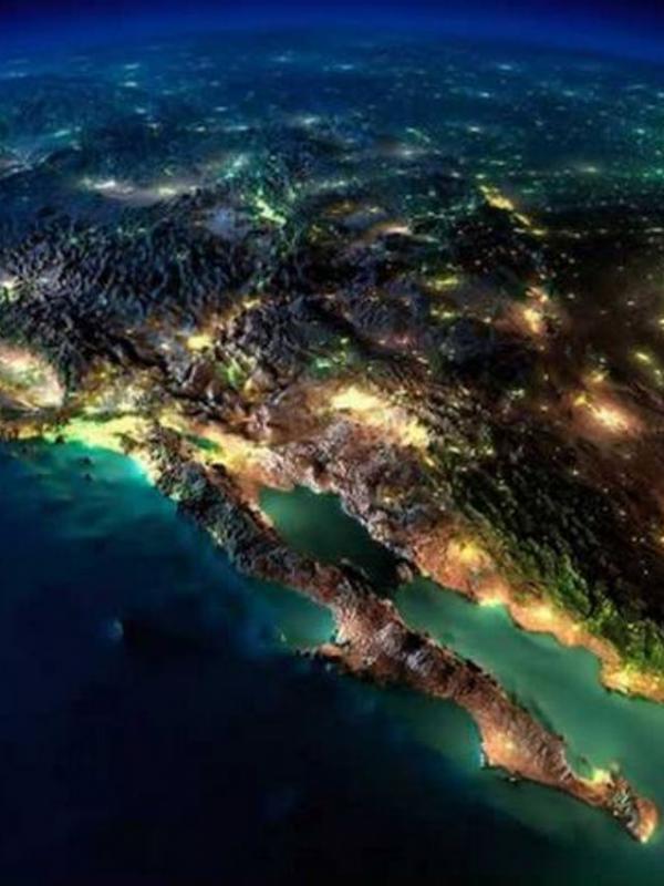 Foto keindahan Planet Bumi pada malam hari | Via: 9gag.com