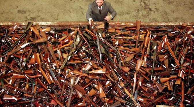Pengumpulan senjata saat Australia memberlakukan undang-undang pelarangan senjata api 1996. (Reuters)