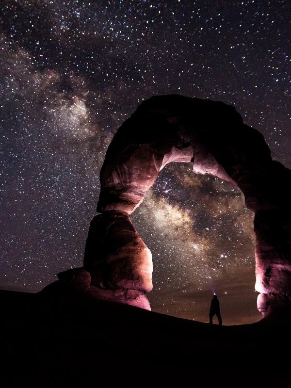 Delicates Arch, Taman Nasional Arches. | via: 24saltlake.com