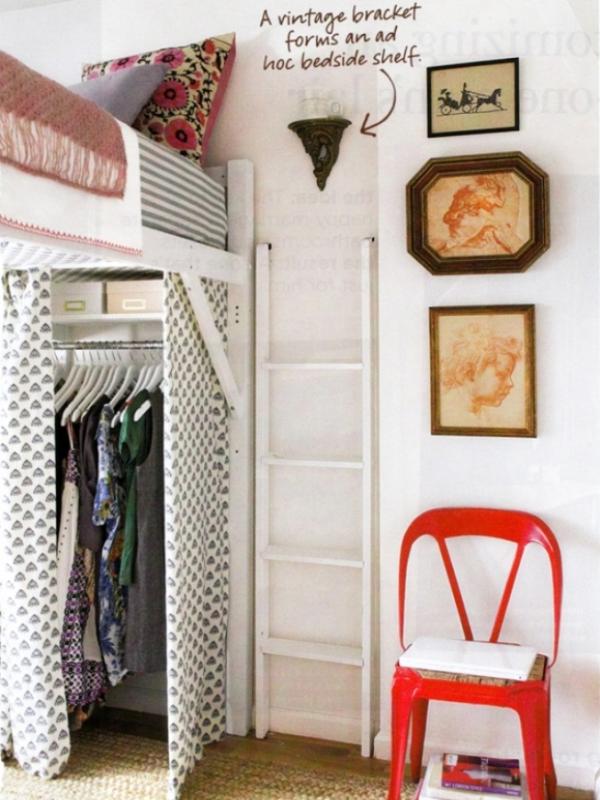 Desain tempat tidurmu di atas, dan gunakan  bawahnya sebagai lemari pakaian (Via: ariannabelle.com)