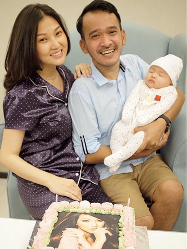 Ruben Onsu merayakan ulangtahun Sarwendah Tan (Instagram)