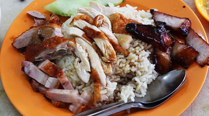 Nasi Ayam Panggang | via: buzzfeed.com