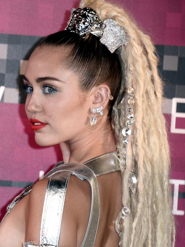 John Mayer sebut Miley Cyrus seorang musisi jenius (Bintang/EPA)