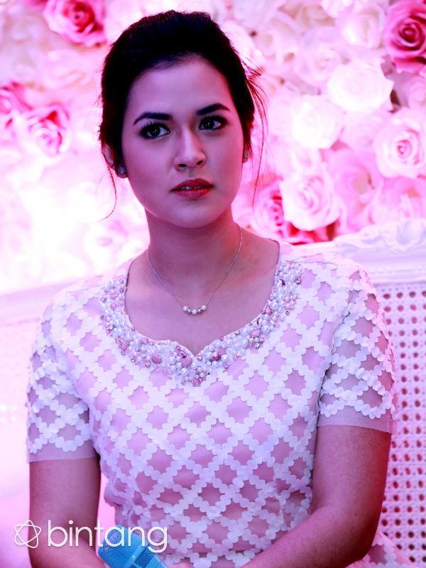 Foto Pond's Launching Lagu 'Bercahaya' (Wimbarsana/bintang.com)