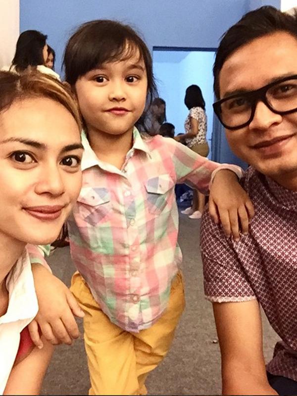 Masayu Anastasia bersama suami dan anak semata wayangnya Samara Anaya Amandari (Instagram)