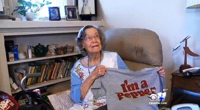 Pada Maret 2015, Elizabeth Sullivan merayakan ulang tahunnya ke 104 (CBS)