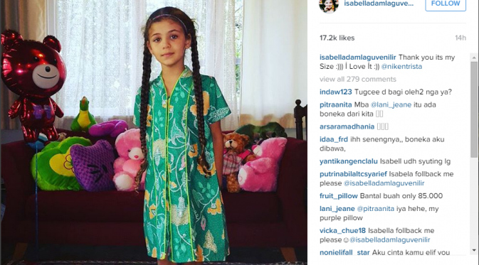 Pemeran Elif, Isabella Damla Guvenilir mendapat kado baju batik