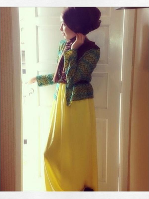 Transformasi hijab Risty Tagor (via Instagram/Risty Tagor)