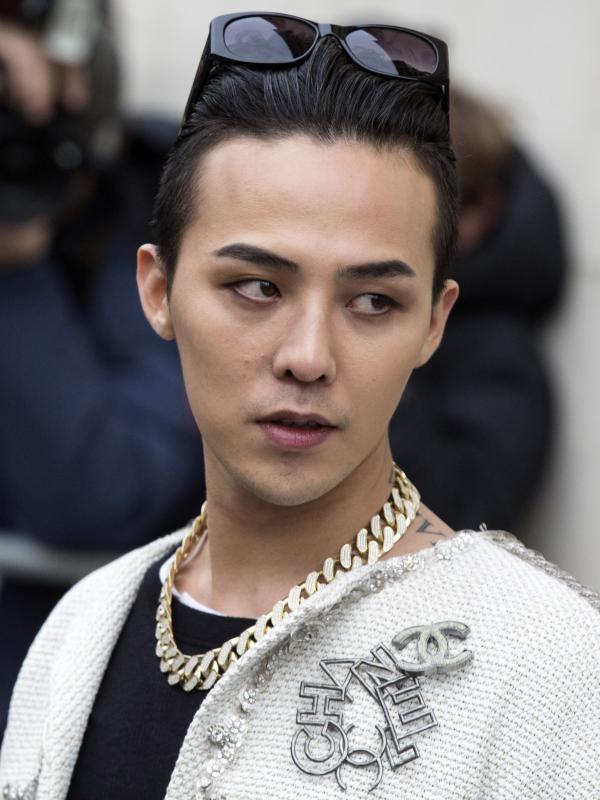 Leader grup boyband asal Korea Bigbang, G-Dragon identik dengan penampilannya yang 'nyentrik'.(Bintang/EPA)