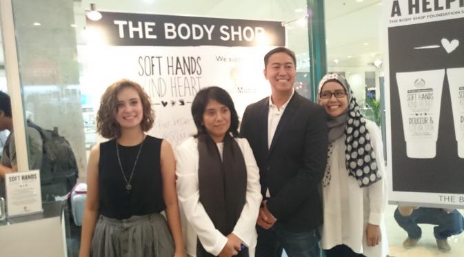 Ayu Sita Dukung Kampanye HAM dari The Body Shop dan Omah Munir