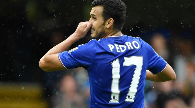 Salah satu ekspresi penyerang Chelsea Pedro Rodriguez, ketika tampil pada laga Premier League melawan Crystal Palace, di Stamford Bridge, London, 29 Agustus 2015. Laga itu berakhir 2-1 untuk Palace. (EPA/ FACUNDO ARRIZABALAGA)